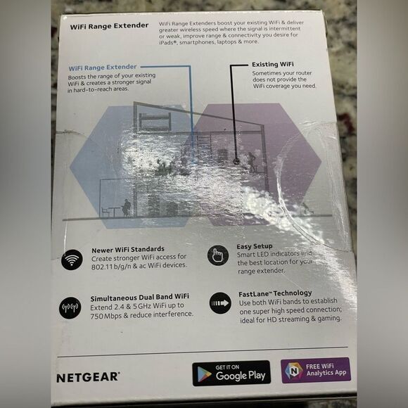 NETGEAR White WiFi Range Extender - Picture 13 of 15